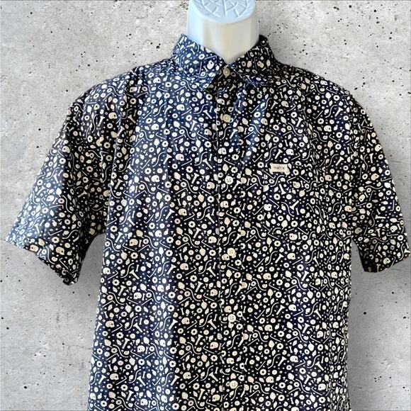 Matix Garage Men's Blue Button-up Short Sleeve Shirt Skulls Tools Size Large - Picture 6 of 10
